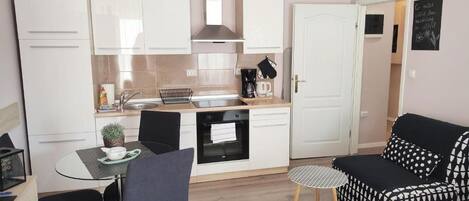 Studio (A1) | Interior