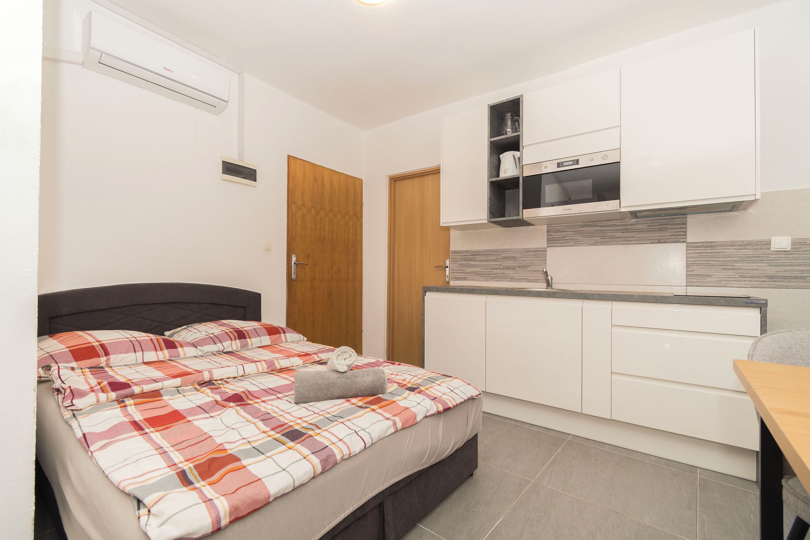 Studio (A6) | Private kitchen
