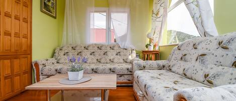 Apartment (A1) | Living room