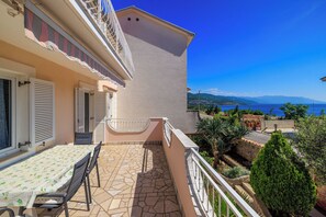 Apartment (A1) | Water view - Apartments Villa Mala (Novi Vinodolski)