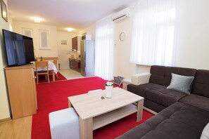 Apartemen (A1) | Ruang keluarga