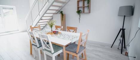 House | Private kitchen | Fridge, oven, stovetop, dishwasher