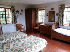 4 間睡房、床單