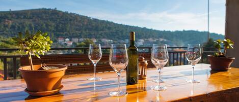 Apartment (A1) | Outdoor dining