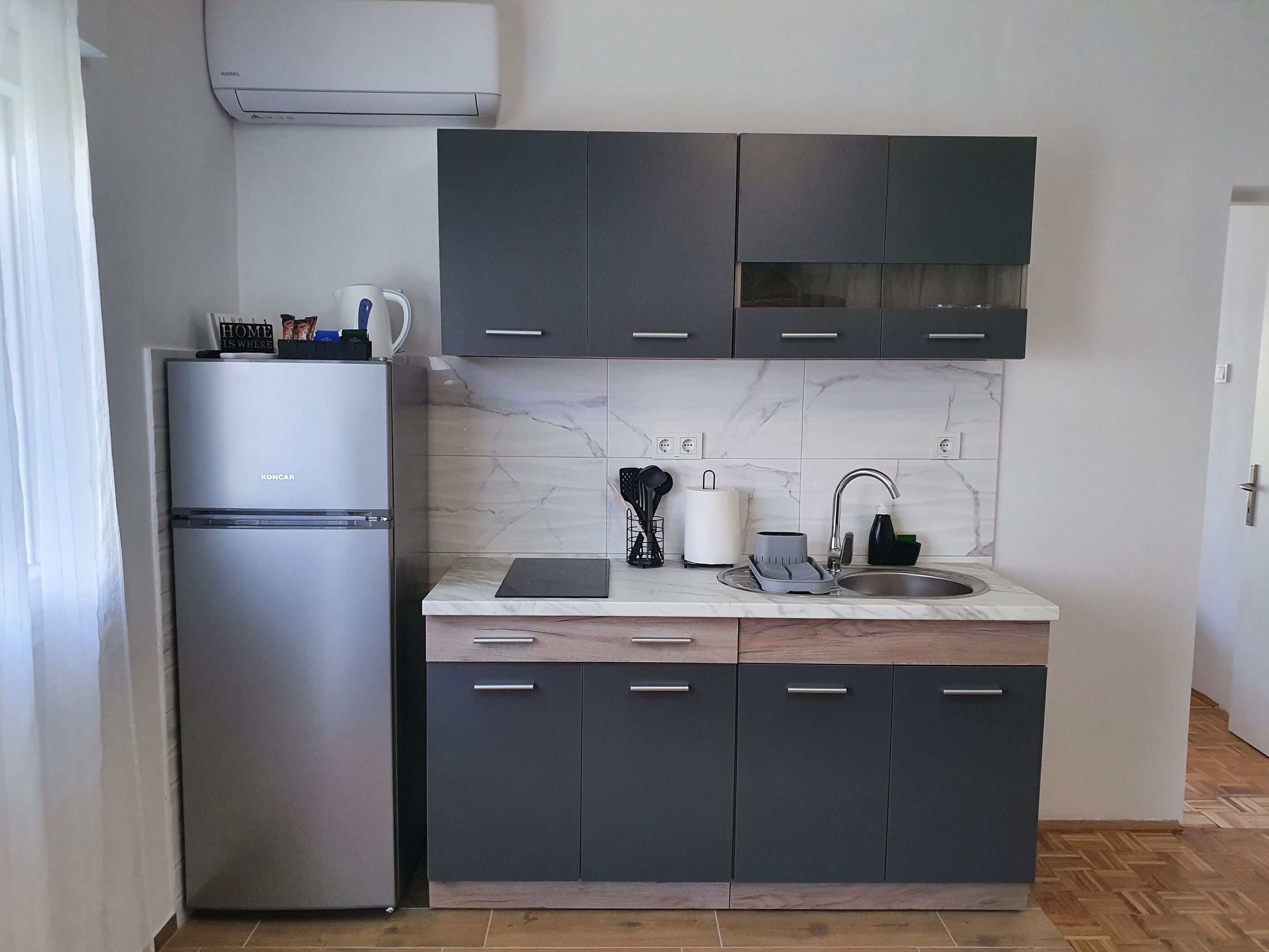 Apartment (A2) | Hallway