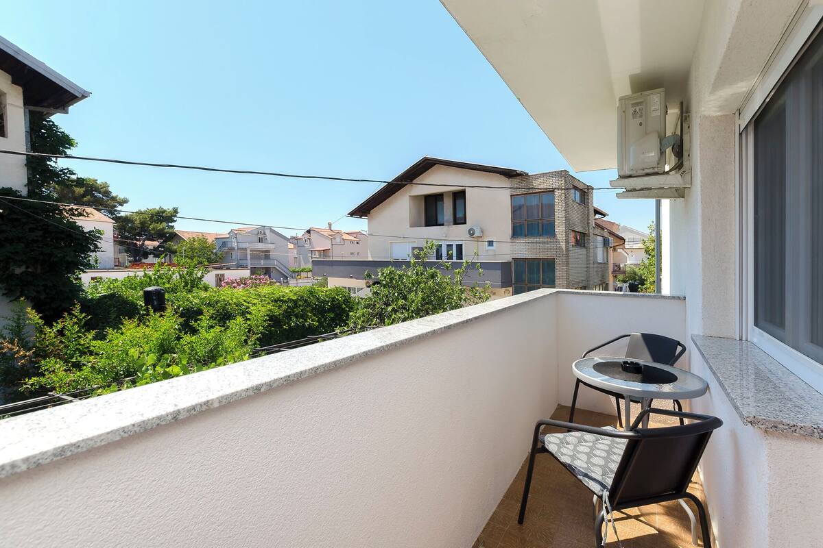 Apartamento (A2) | Restaurante al aire libre