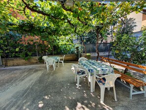 Terrace/patio - Apartments and Rooms Jengic (Vodice)