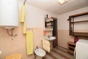 Apartment (A1) | Bathroom - Apartment Gaspar (Mali Losinj)