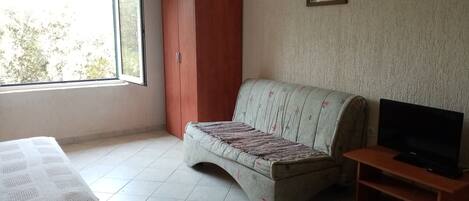 Studio (A2) | Living room