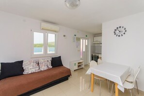 Apartment (A2) | Living room - Apartment Seafront (Sibenik)