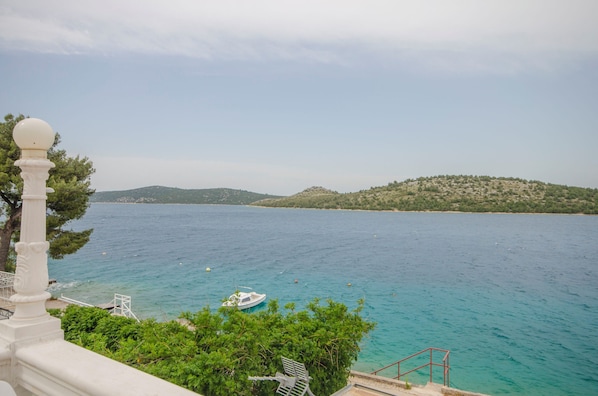 Property grounds - Apartment Seafront (Sibenik)