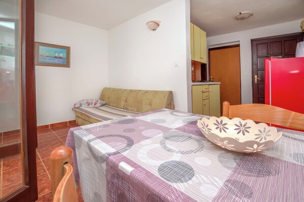Apartment (A1) | Dining - Apartments Marinero (Pakostane)