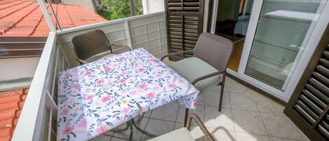 Studio (A1) | Water view