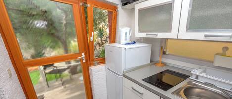 Studio (A1) | Private kitchen