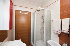 Apartemen (A1) | Kamar mandi