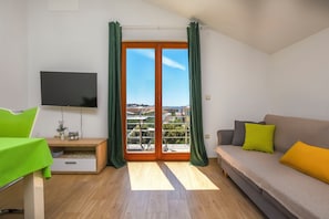 Apartemen (A2) | Ruang keluarga
