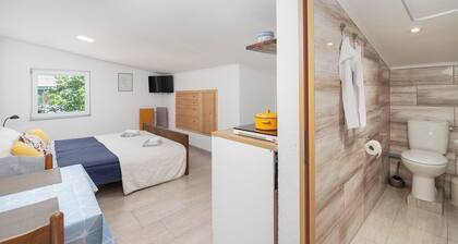 Apartment Tom