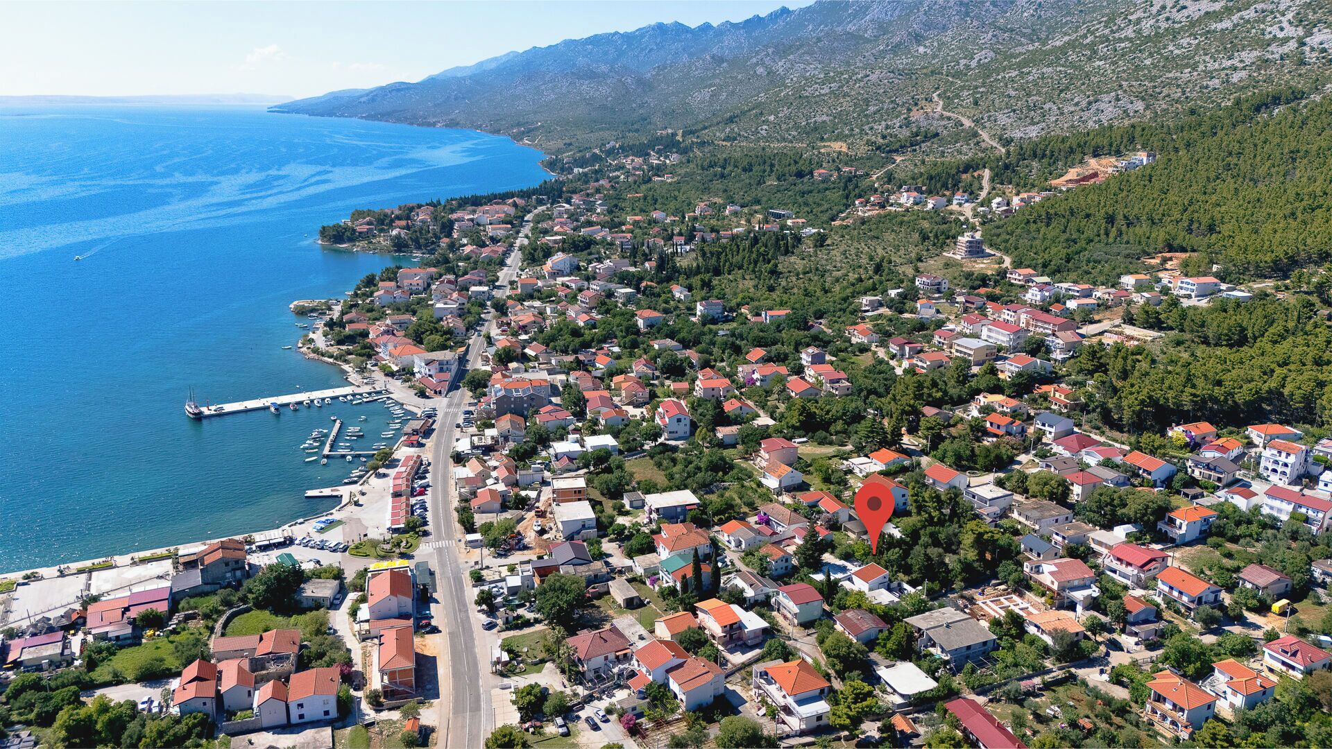 إطلالة على المدينة من المنشأة