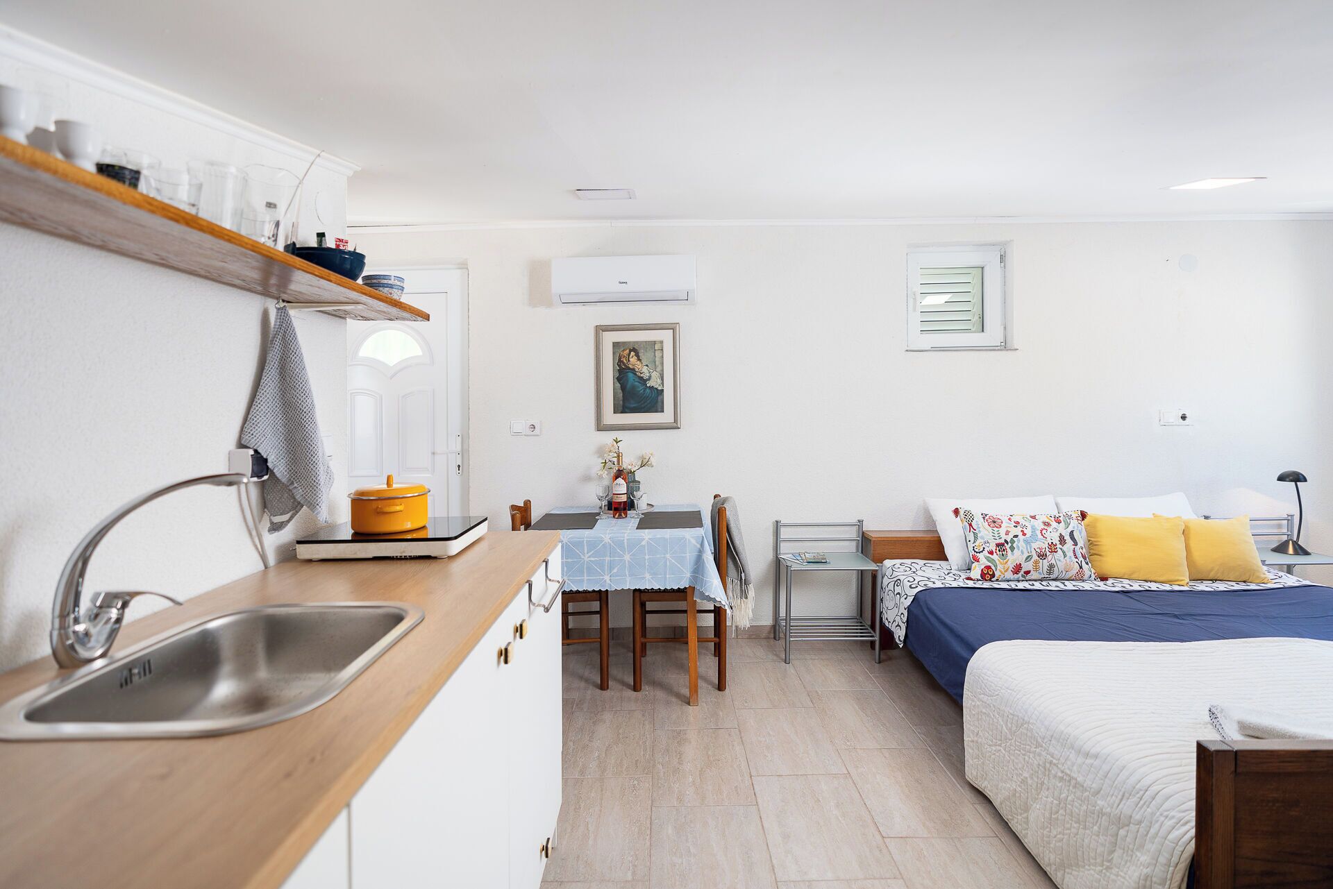 إستديو (A1) | المنشأة من الداخل