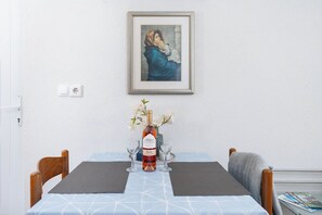 تناول الطعام