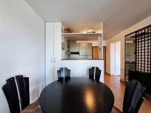 Apartment (A1) | Speisen