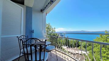 Apartment (A1) | Balcony