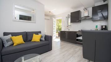 Apartment (A1) | Wohnzimmer | Smart-TV