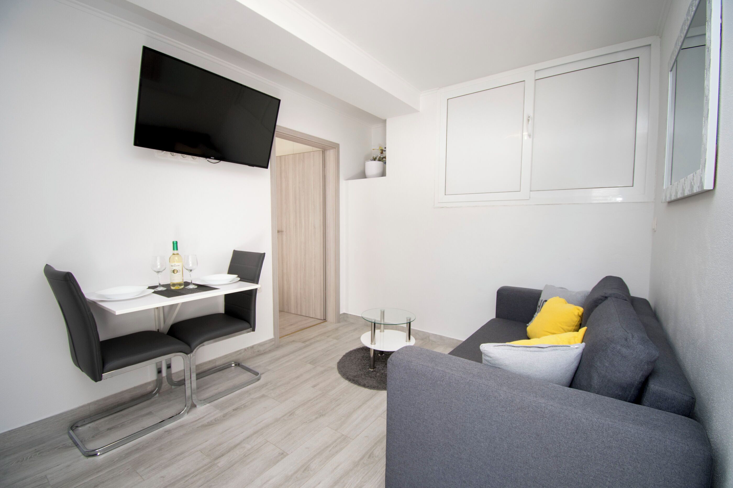 Apartment (A1) | Wohnzimmer | Smart-TV