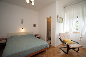 Studio (A1) | Free WiFi - Apartment Nina (Rab)