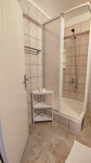 Appartement (A6) | Salle de bain