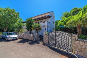 Building design - Apartment Lokvica (Omisalj)