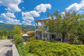 Building design - Apartments Panos (Novi Vinodolski)