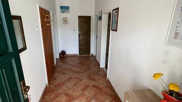 Apartment (A3) | Hallway