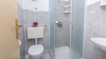 Studio (A1) | Badezimmer