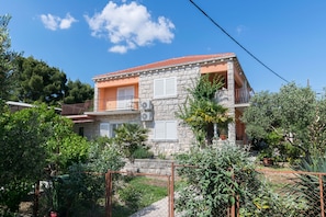 Building design - Apartments Liza (Korčula)