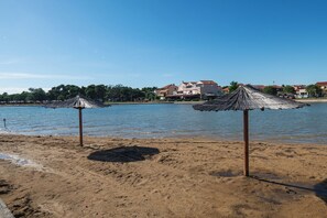 Beach - Apartment Terezija by the sea (Privlaka)