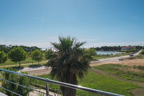 Apartment (A2) | Terrace/patio - Apartment Terezija by the sea (Privlaka)