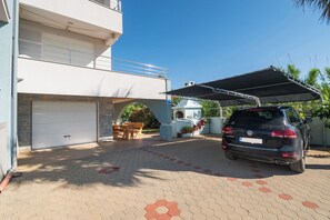 Building design - Apartment Terezija by the sea (Privlaka)