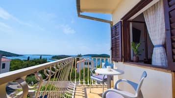 Apartment (A1) | Balkon