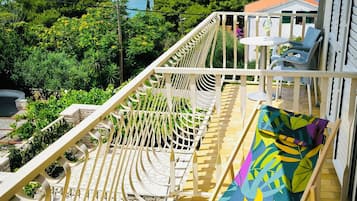 Apartment (A1) | Balkon
