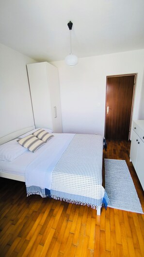 Apartamento (A2) | Ferros/tábuas de passar roupa, Wi-Fi de cortesia