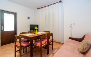 Apartment (A1) | Dining - Apartment Per (Novalja)