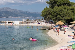 Vlak bij het strand