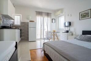 Studio (A2) - Apartments Zlatko Slobodan (Solta)