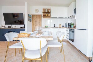 Apartment (A1) | Dining - Apartments Zlatko Slobodan (Solta)