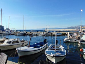 Beach nearby - Apartment Tonci (Postira)