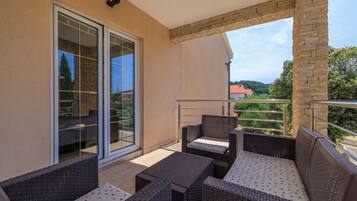 Apartamento (A1) | Sacada