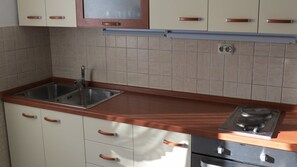 Private kitchen - Apartments Janja (Solta)