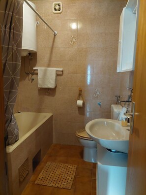 Apartment (A2) | Bathroom - Apartments Pavao (Postira)