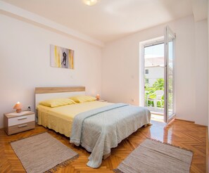 Apartment (A1) | Iron/ironing board, free WiFi - Apartment Stay Near Krka (Bilice)